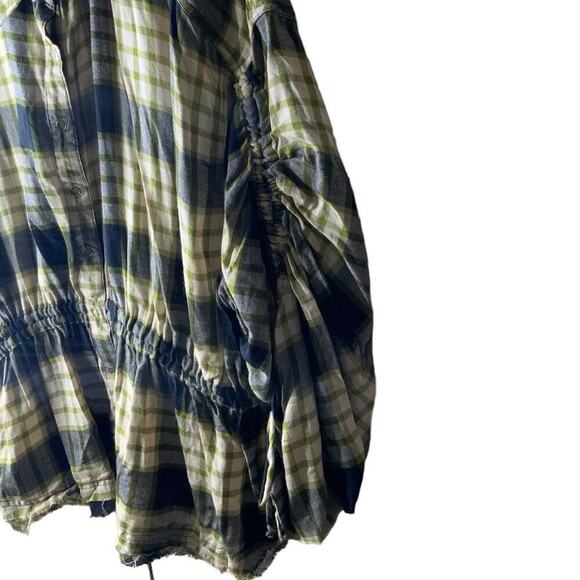 We The Free People Plaid Released Trim Raw Hem Shirt Women Size Large Button Up - Picture 8 of 12